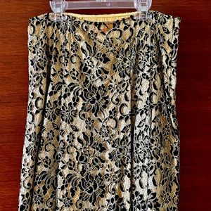 Beautiful lace skirt with satin lining